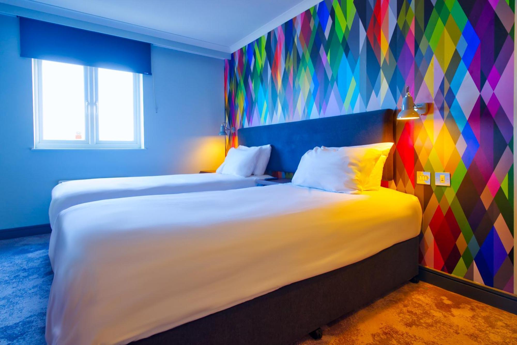 Village Hotel Manchester Гайд Екстер'єр фото