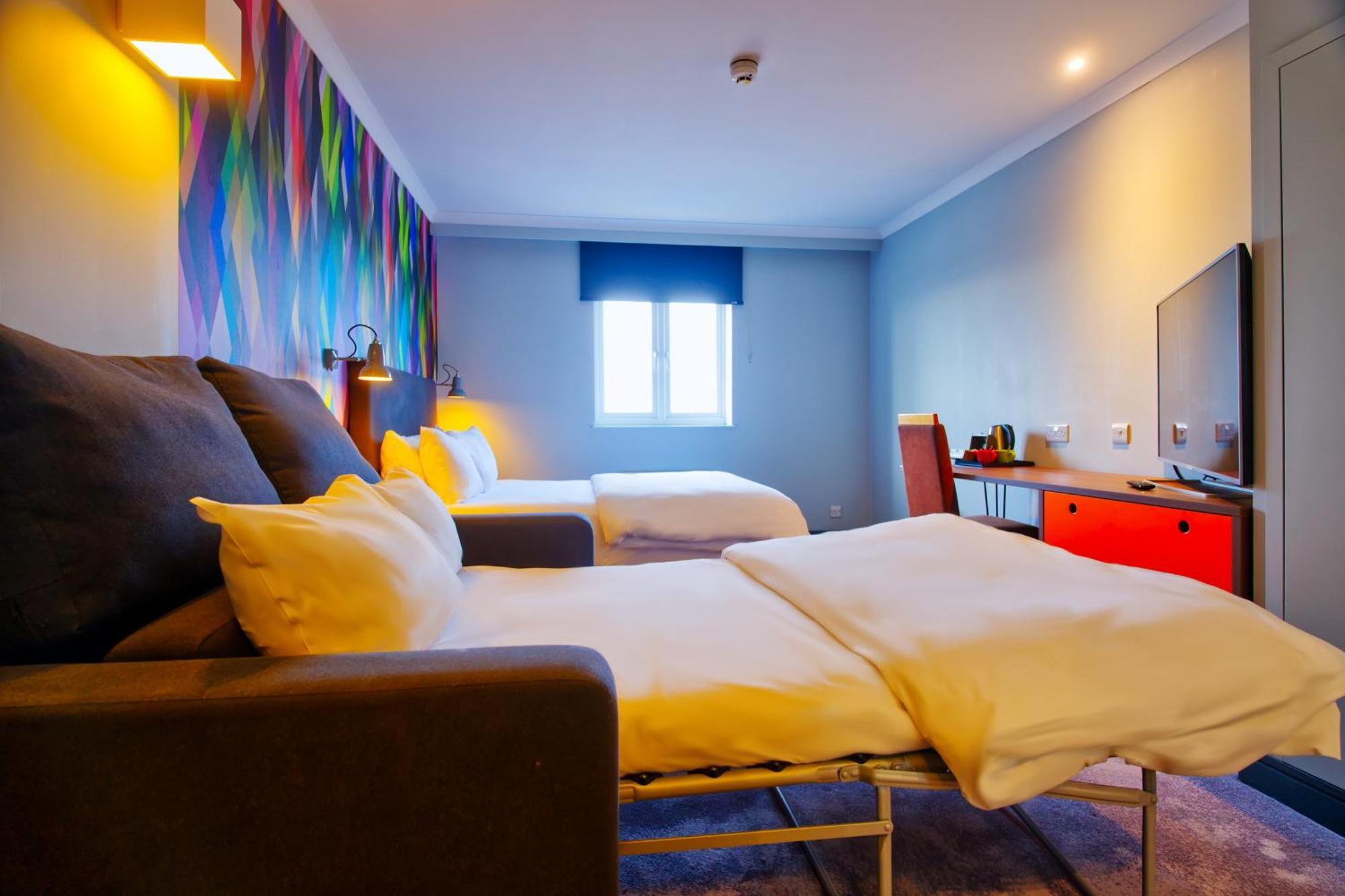 Village Hotel Manchester Гайд Екстер'єр фото